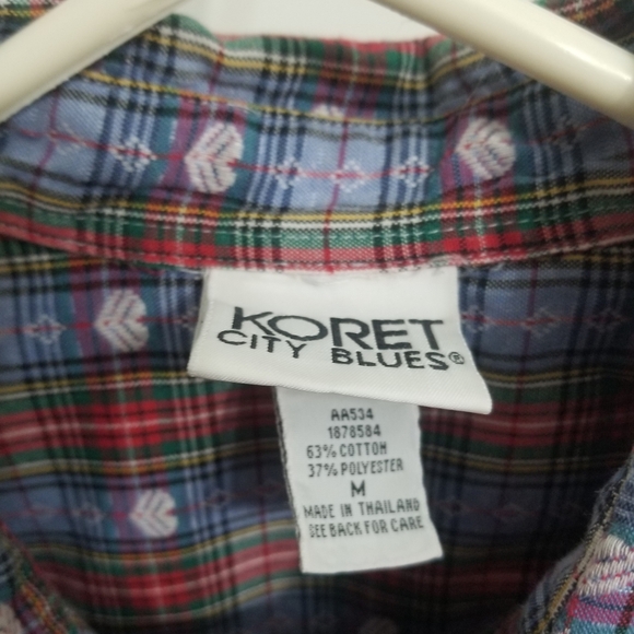 Blue plaid w embroidered 💙s long sleeve button up blouse, EUC except button - Picture 4 of 8